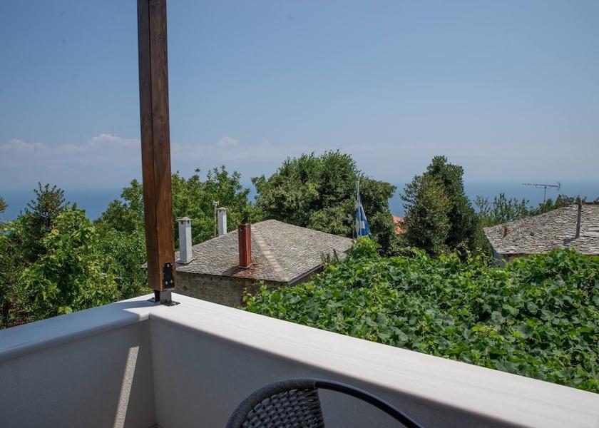 Thessalia Zagora-Mouresi Terrace