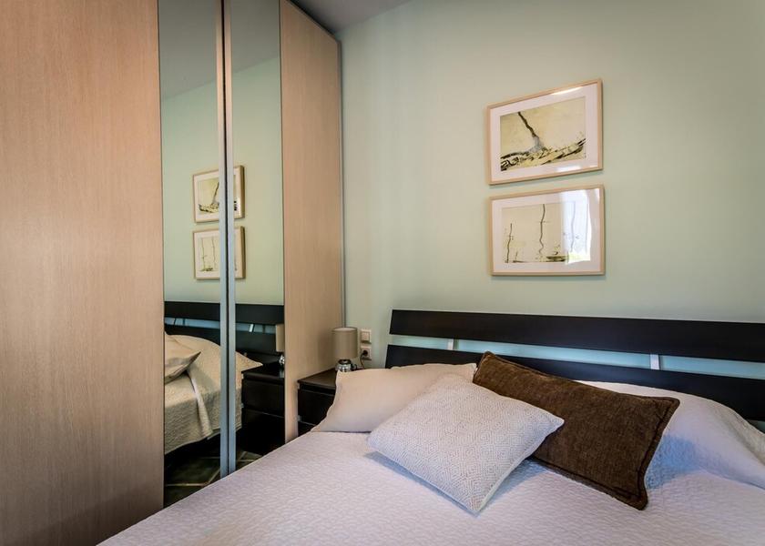 Thessalia Zagora-Mouresi Room