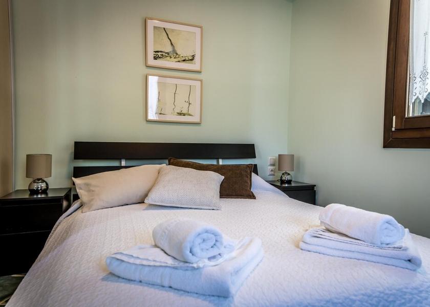 Thessalia Zagora-Mouresi Room