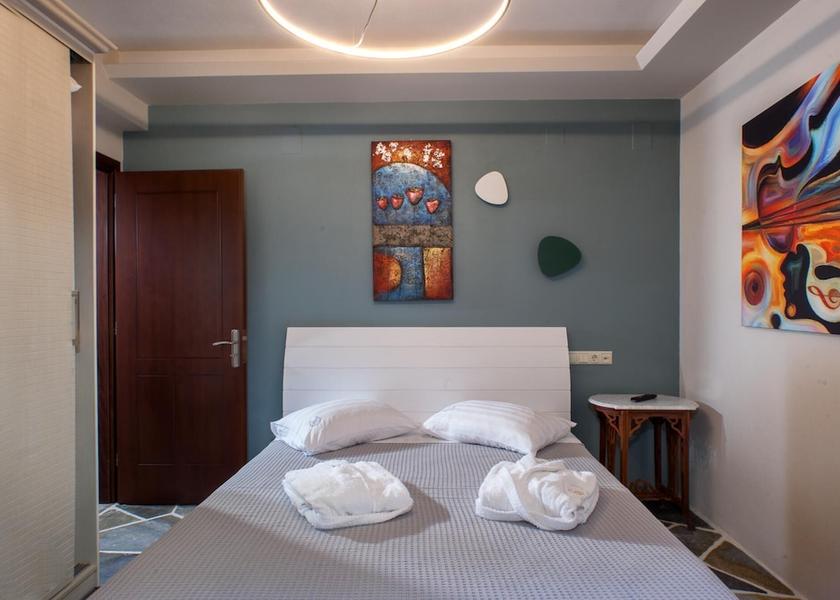 Thessalia Zagora-Mouresi Room