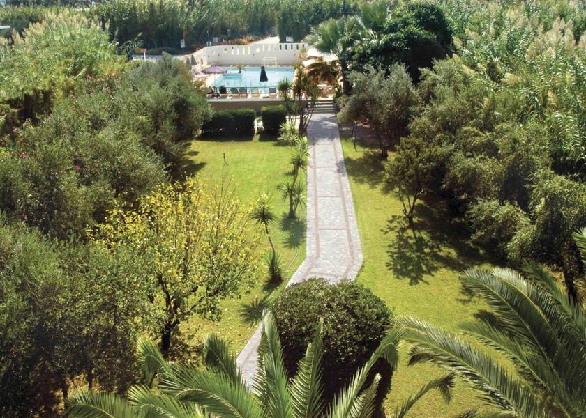 Crete Platanias Garden