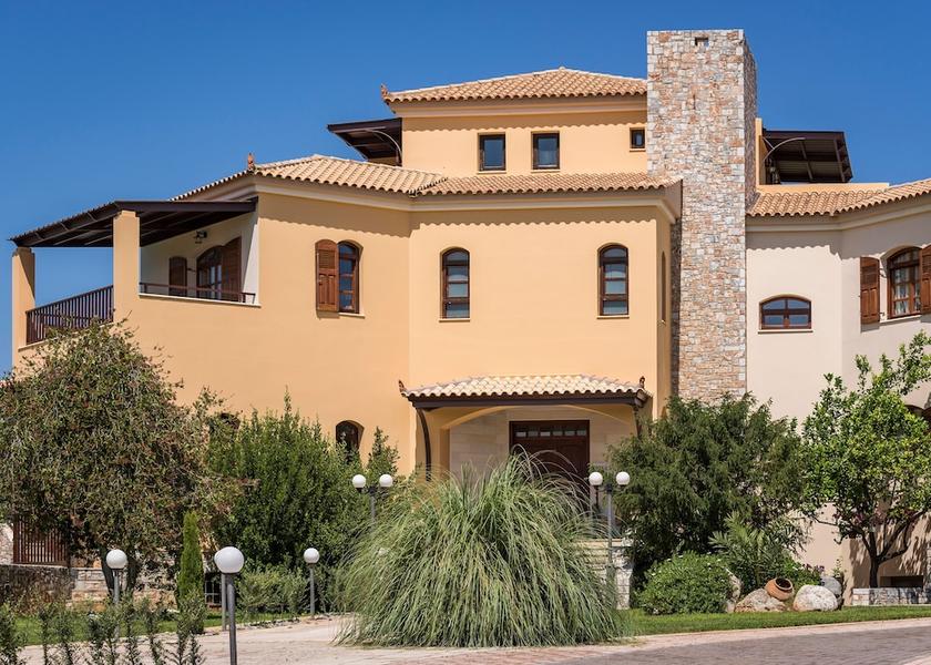 Crete Platanias Facade