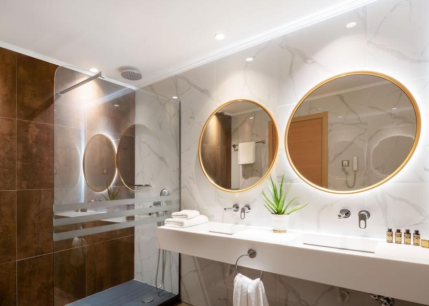 Eastern Macedonia and Thrace Thasos Bathroom