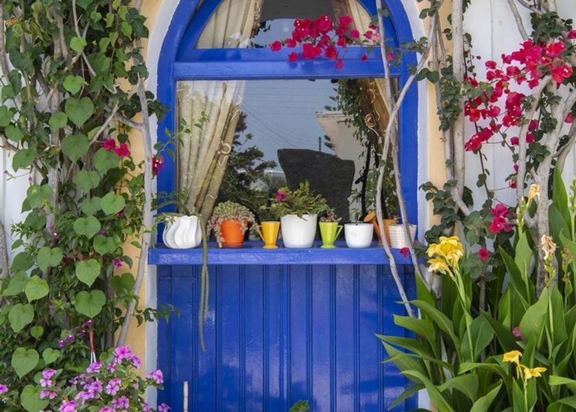  Paros Exterior Detail