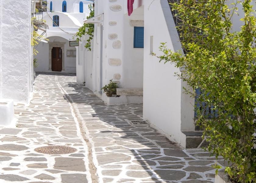  Paros Exterior Detail