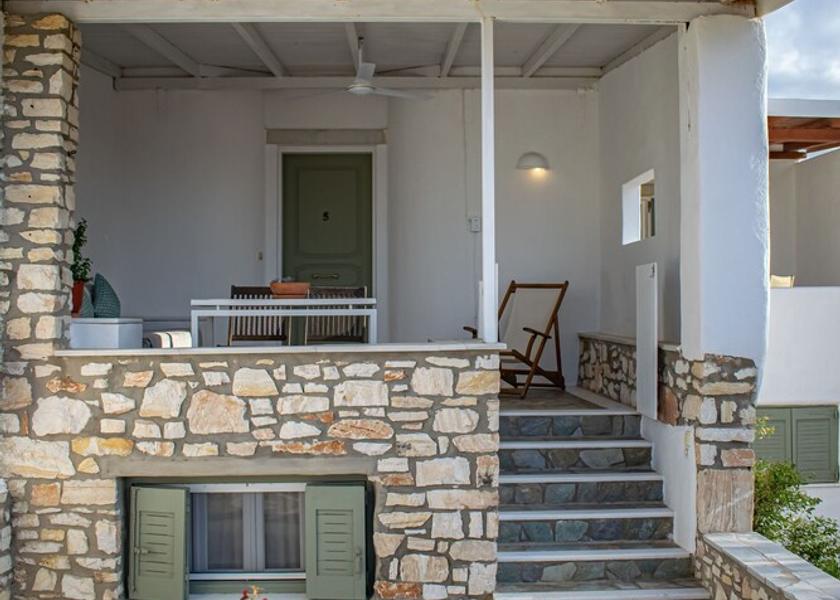  Paros Exterior Detail