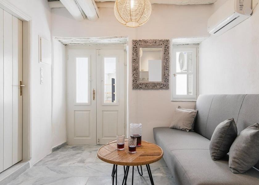  Paros Interior Entrance