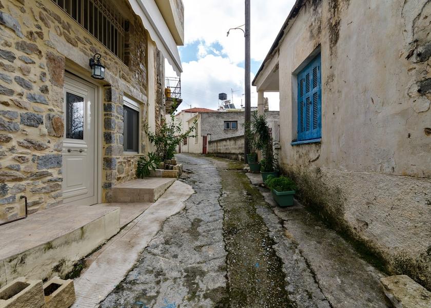 Crete Minoa Pediada Exterior Detail