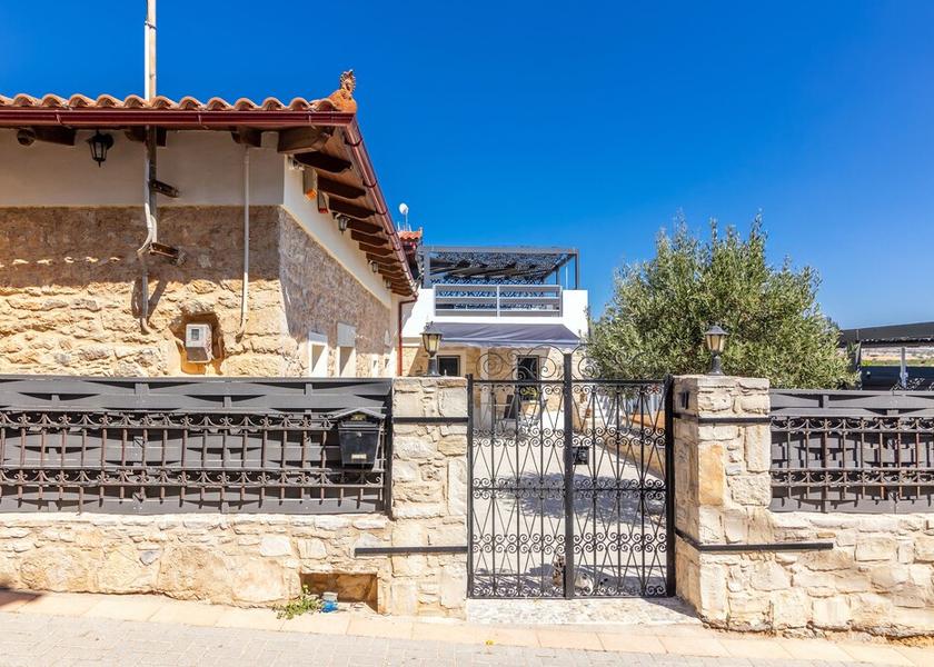 Crete Minoa Pediada Entrance