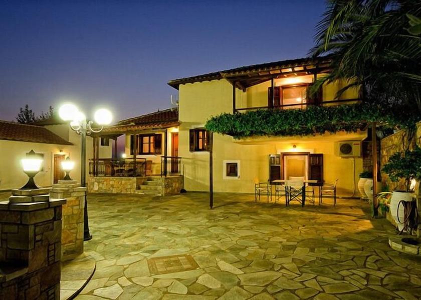 Thessaly Alonissos Courtyard