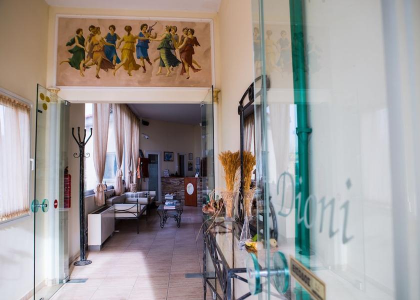 Eastern Macedonia and Thrace Maroneia-Sapes Interior Entrance