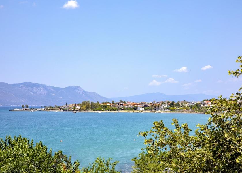 Central Greece Kamena Vourla Room