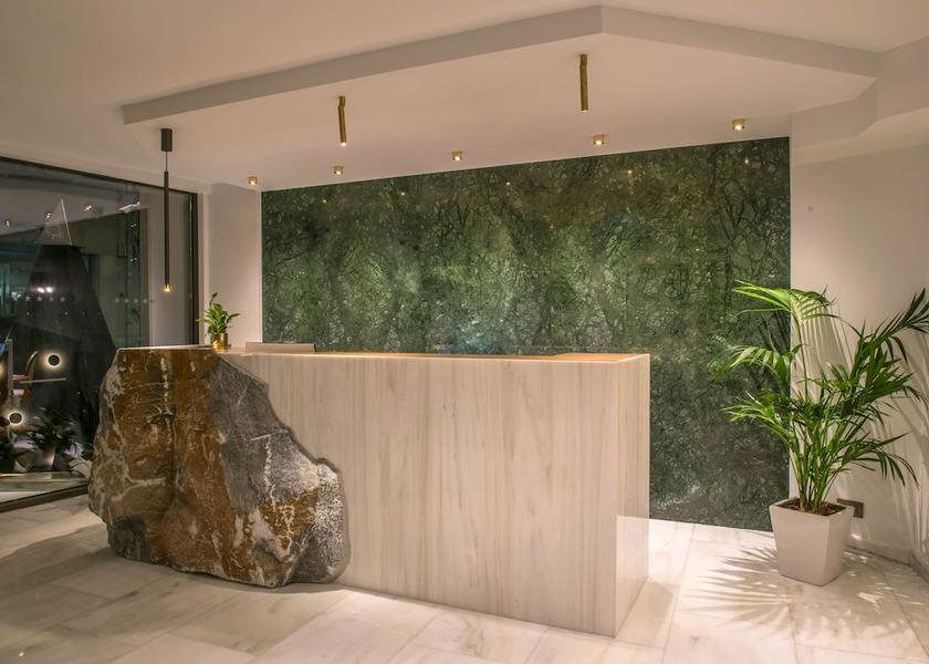 Crete Heraklion Reception
