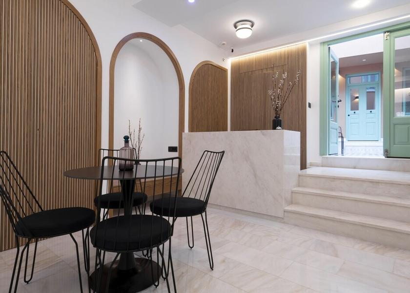 Crete Heraklion Reception