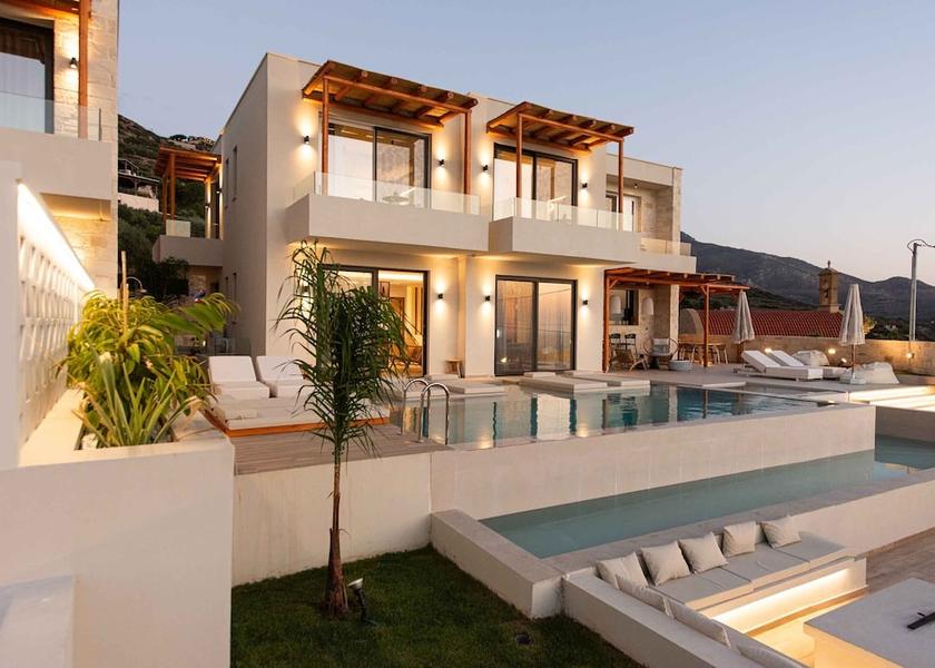 Crete Kissamos Facade
