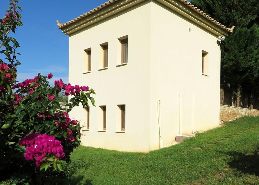 Peloponnese Kalamata Garden