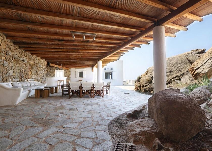 Peloponnese Kalamata Exterior Detail