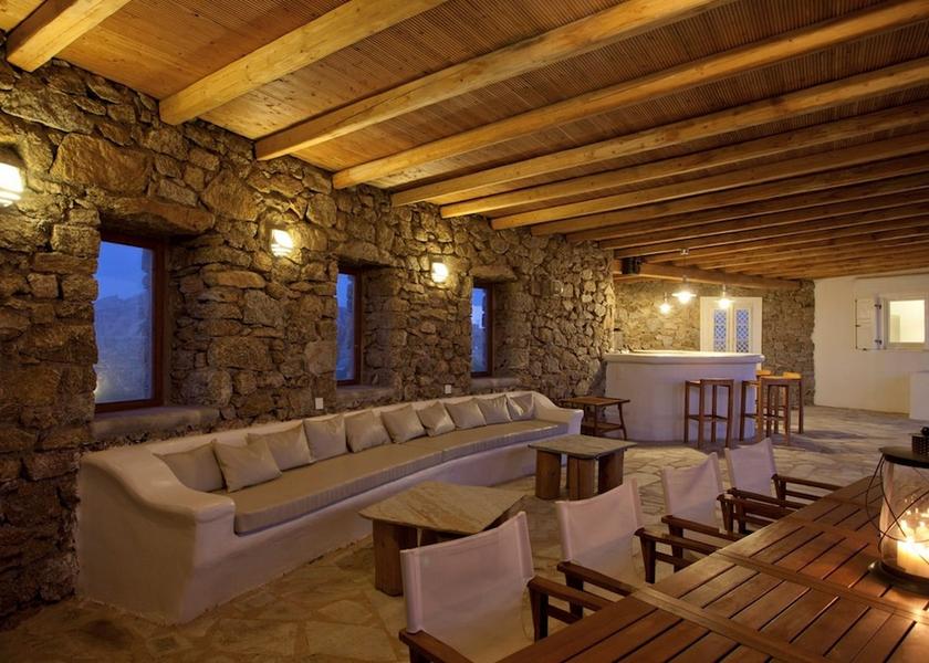 Peloponnese Kalamata Exterior Detail