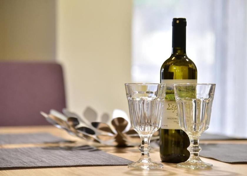 Attica Piraeus Interior Entrance