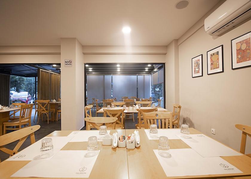 Attica Palaio Faliro Restaurant