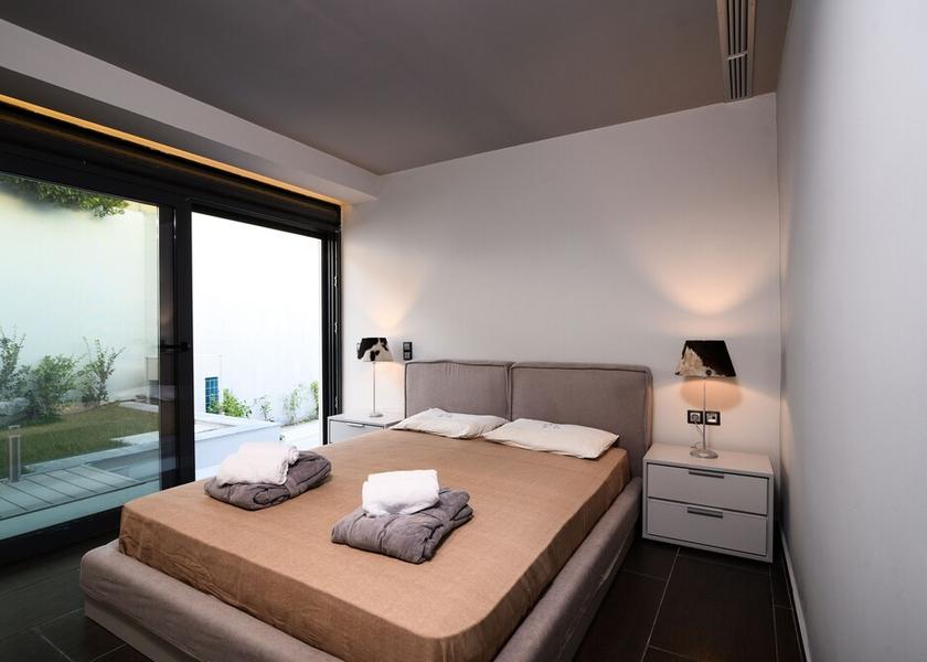 Attica Saronikos Room