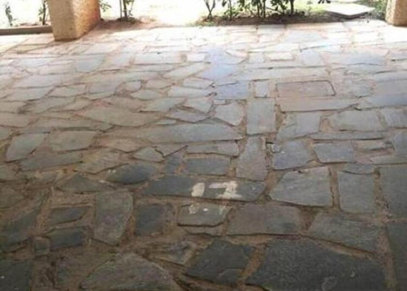 Attica Vari-Voula-Vouliagmeni Exterior Detail