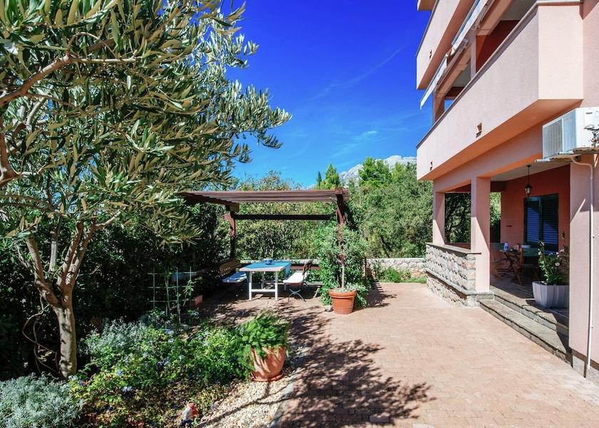 Zadar-Northern Dalmatia Starigrad Exterior Detail