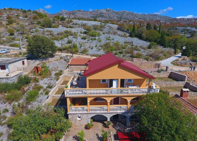 Zadar-Northern Dalmatia Starigrad Exterior Detail