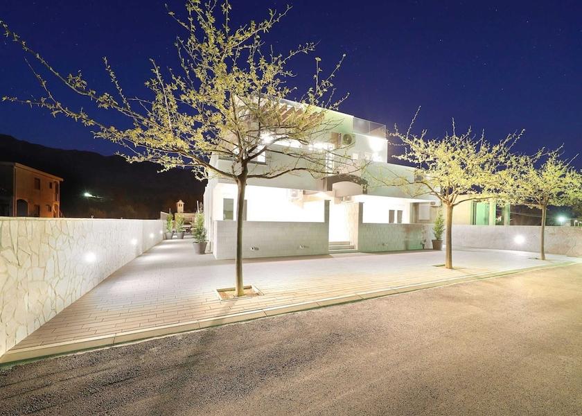 Zadar-Northern Dalmatia Starigrad Exterior Detail