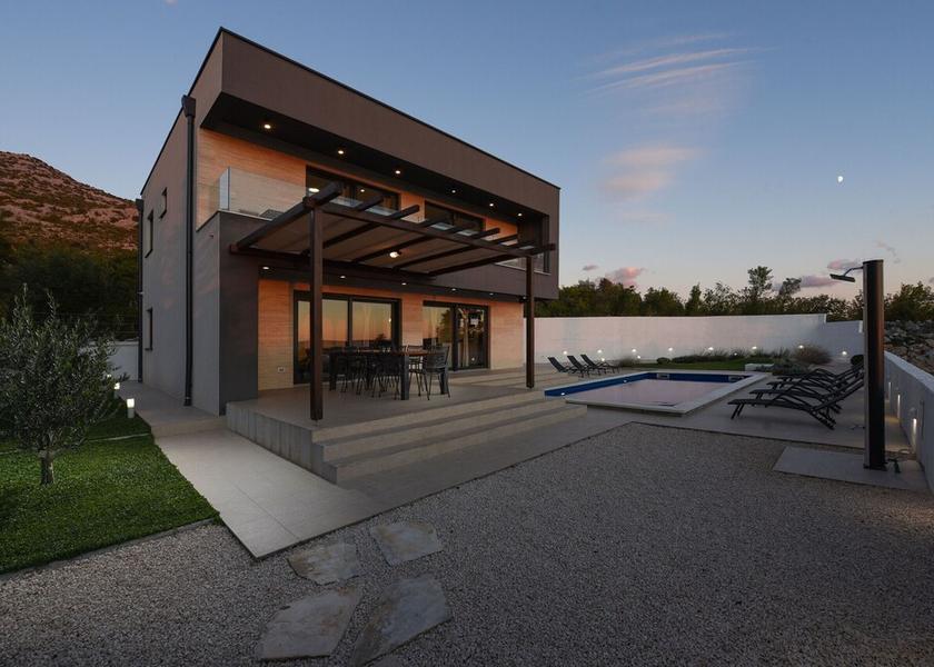 Zadar-Northern Dalmatia Starigrad Pool