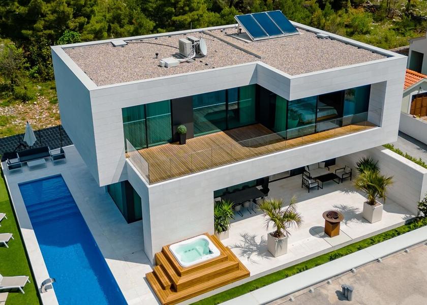 Zadar-Northern Dalmatia Starigrad Exterior Detail