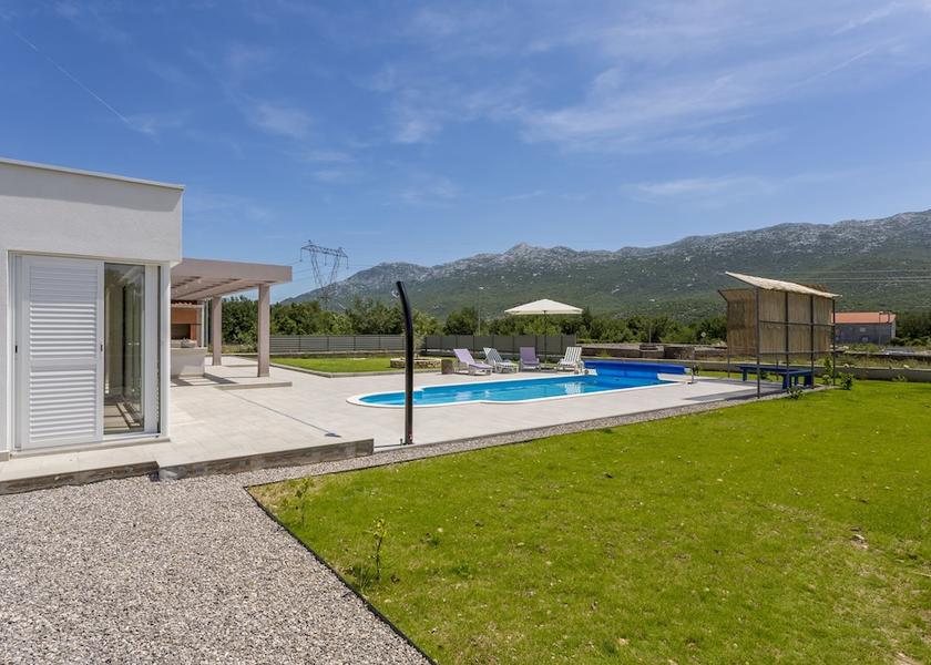 Split-Dalmatia Dugopolje Property Grounds