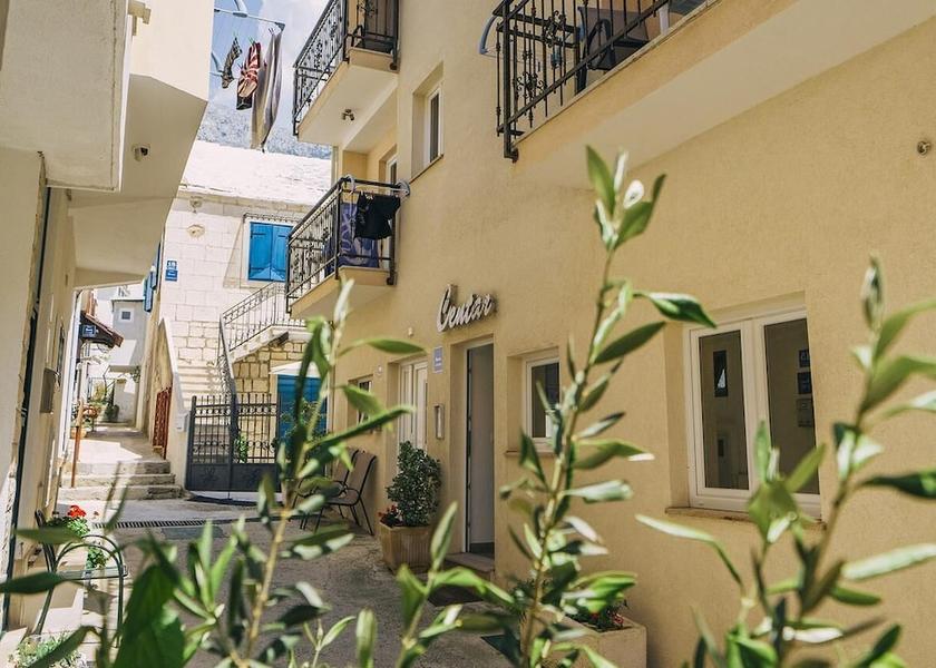 Split-Dalmatia Baska Voda Facade