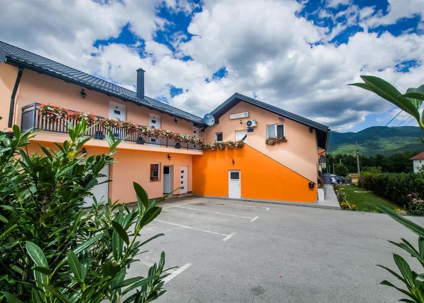 Lika-Senj Plitvicka Jezera Exterior view