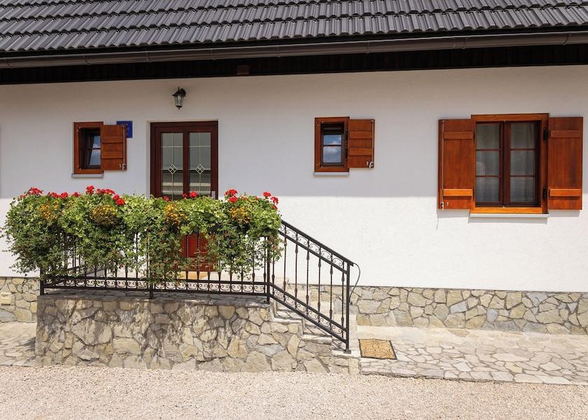 Lika-Senj Plitvicka Jezera Facade