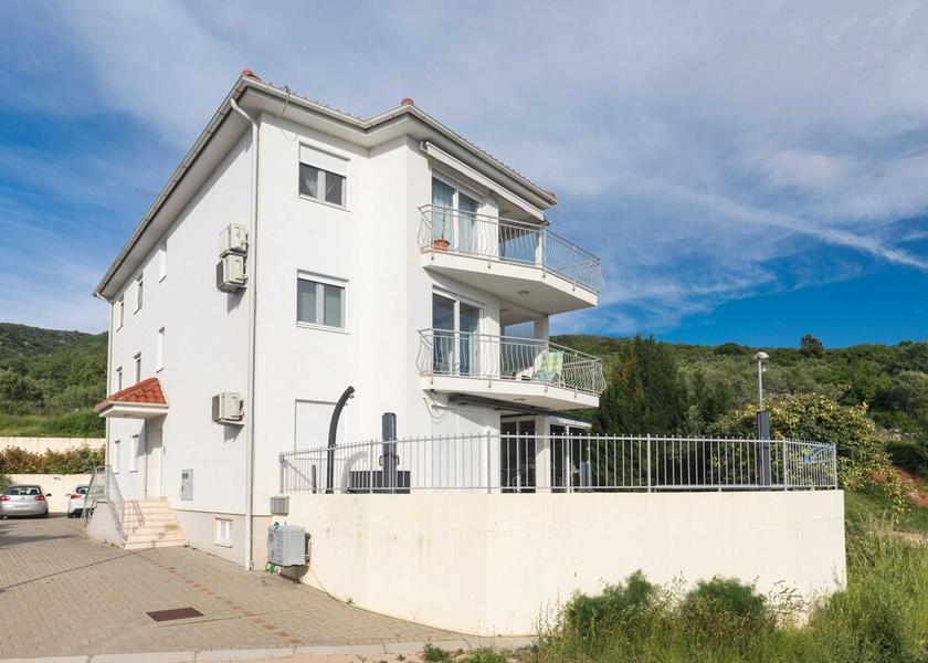 Primorje-Gorski Punat Exterior Detail