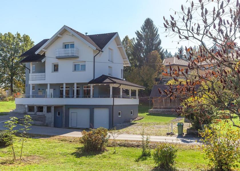 Karlovac Slunj Facade