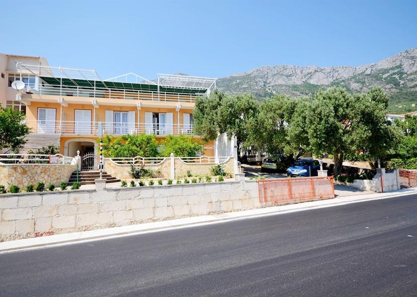 Split-Dalmatia Gradac Exterior Detail