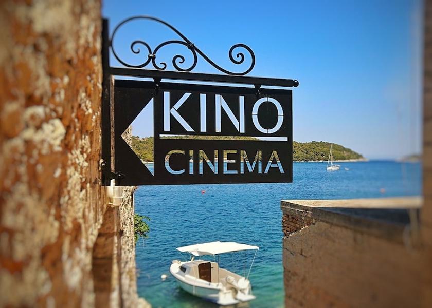 Split-Dalmatia Vis Theater Show