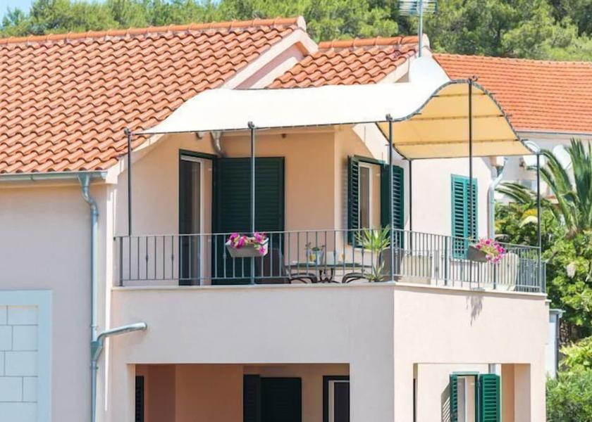 Split-Dalmatia Jelsa Exterior Detail