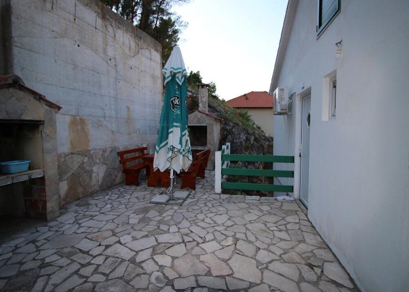 Split-Dalmatia Jelsa Barbeque