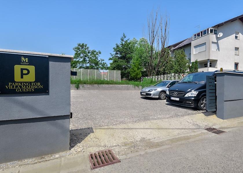  Zagreb Parking