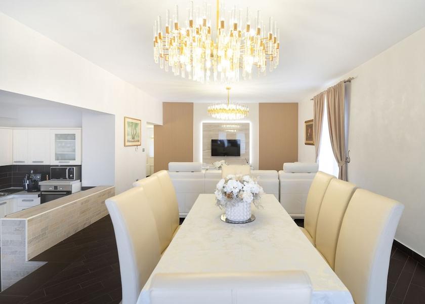Zadar Novigrad In-Room Dining