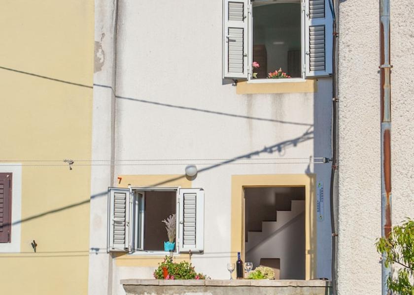 Primorje-Gorski Cres Facade