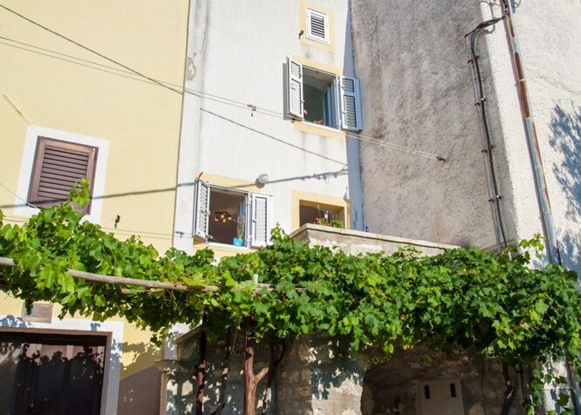 Primorje-Gorski Cres Facade