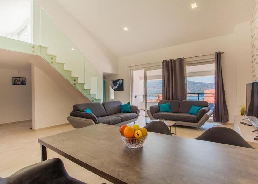 Primorje-Gorski Cres In-Room Dining