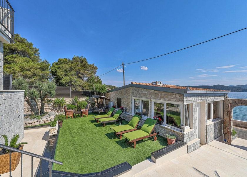 Split-Dalmatia Trogir Exterior Detail