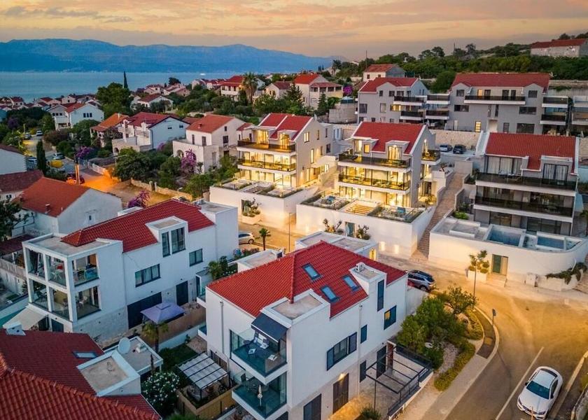 Split-Dalmatia Sutivan Facade