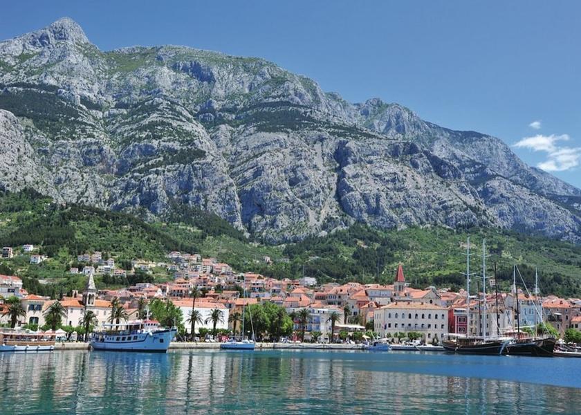 Split-Dalmatia Makarska Exterior Detail