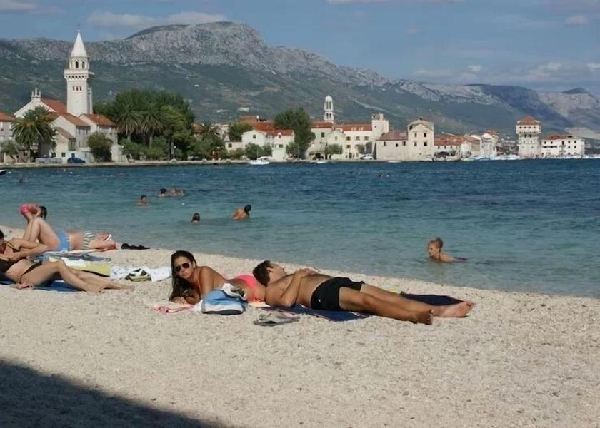 Split-Dalmatia Kastela Beach